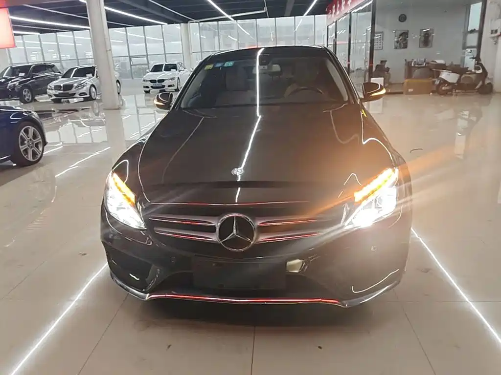 Mercedes-Benz C-Class — миниатюра 3