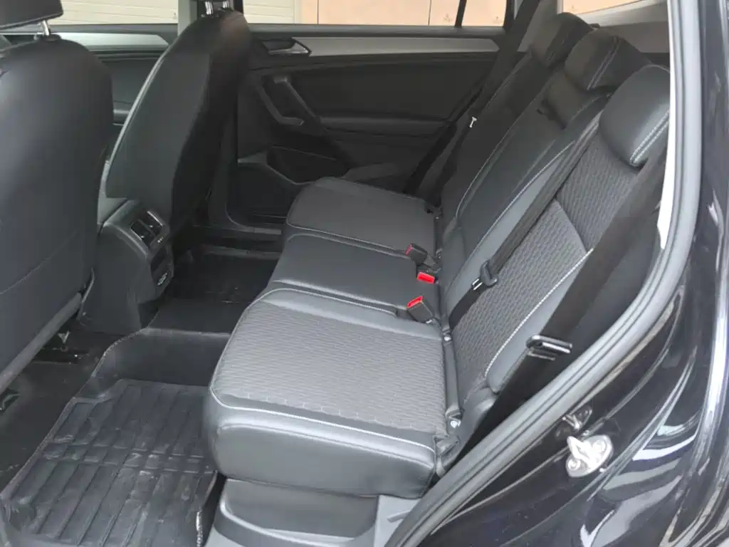 Volkswagen Tiguan L — миниатюра 19