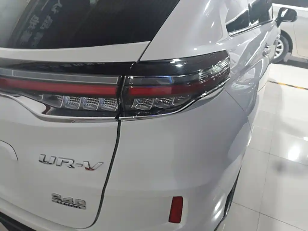 Honda UR-V — миниатюра 8
