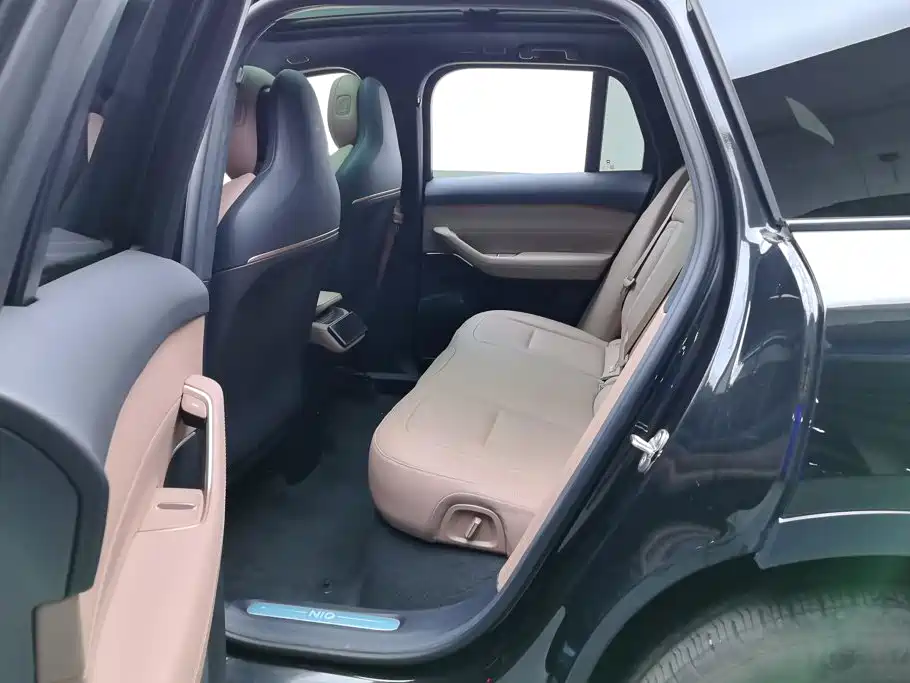 NIO ES6 — миниатюра 11