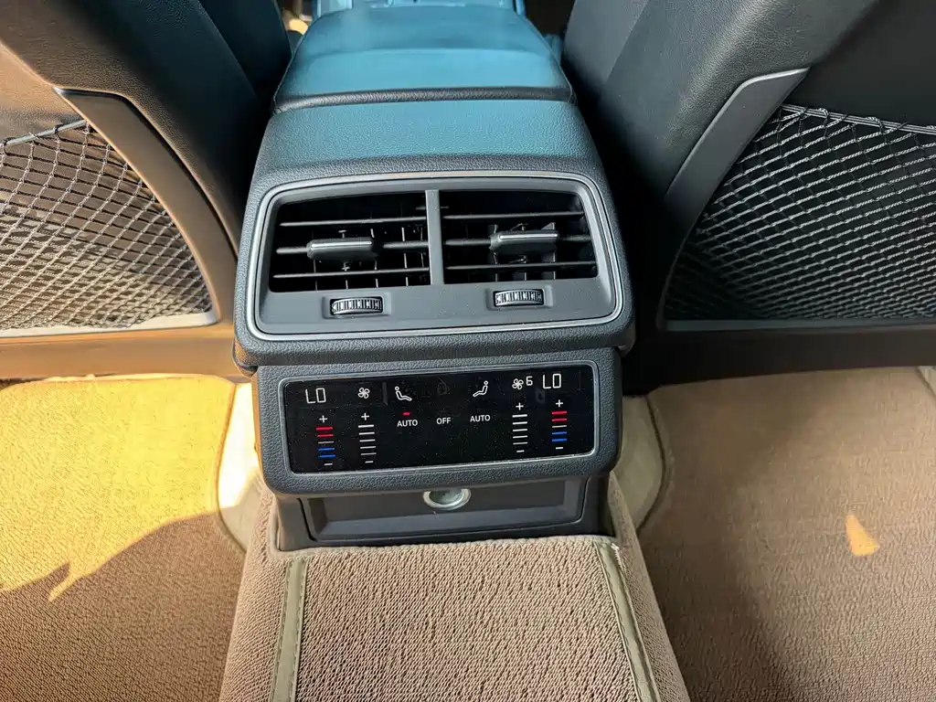 Audi A6L — миниатюра 15
