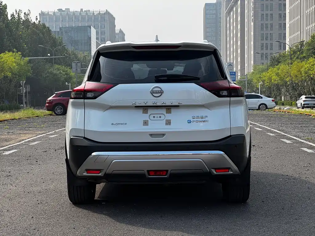 Nissan X-Trail — миниатюра 5
