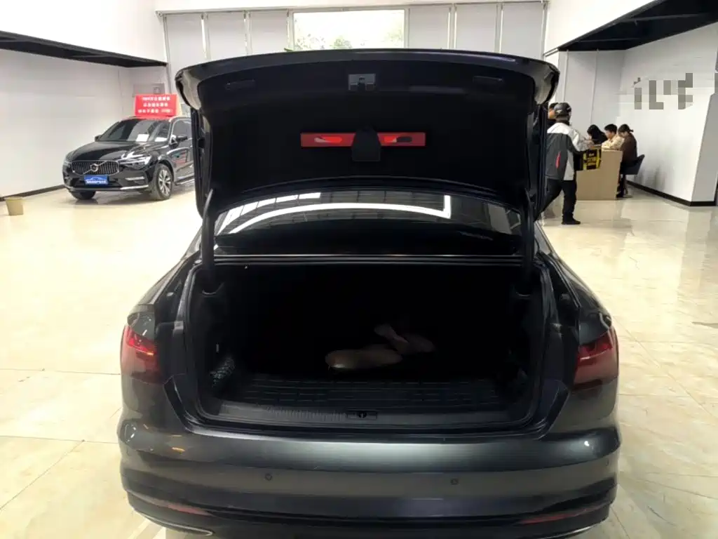 Audi A4L — миниатюра 19