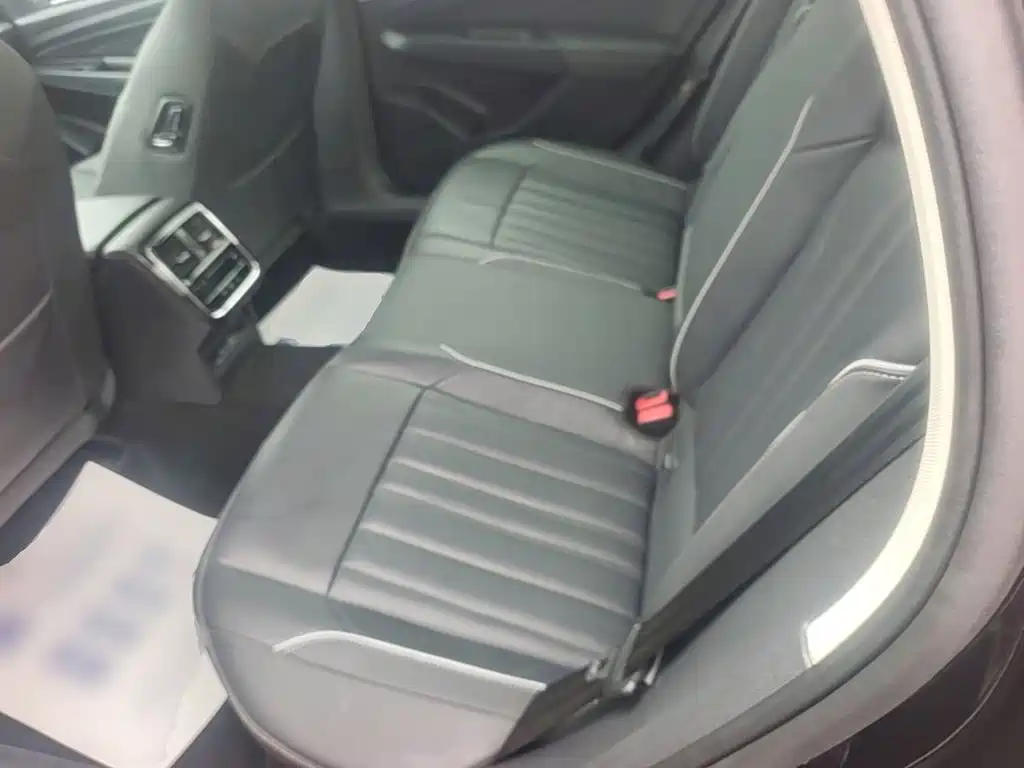 Volkswagen Passat — миниатюра 17