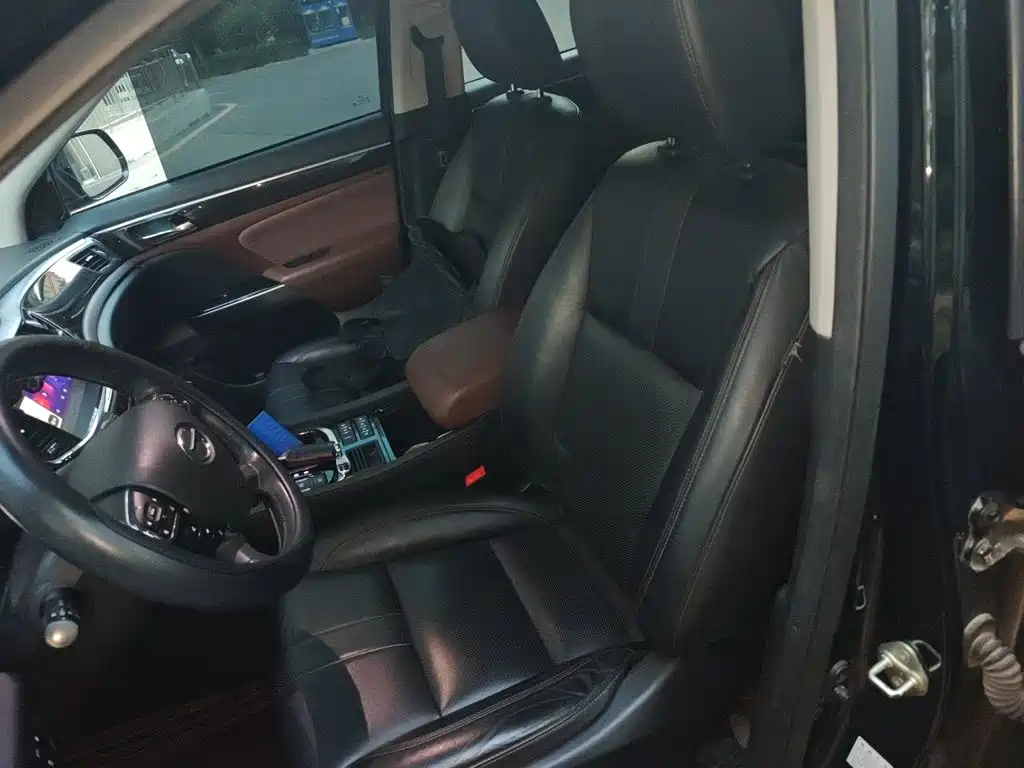 GAC Motor Trumpchi GS8 — миниатюра 16