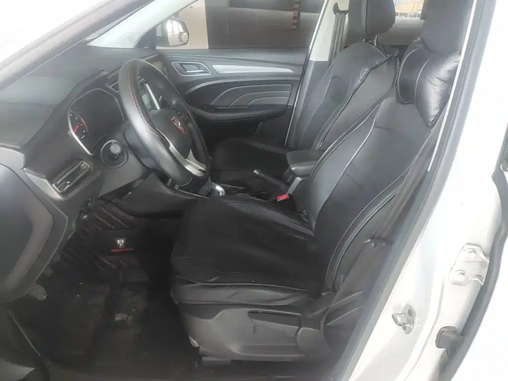 Roewe RX3 — миниатюра 15