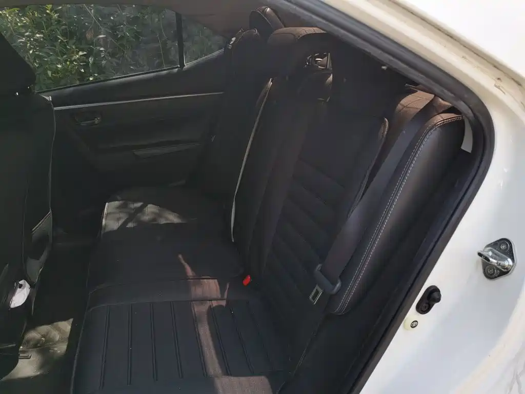 Toyota Corolla — миниатюра 13