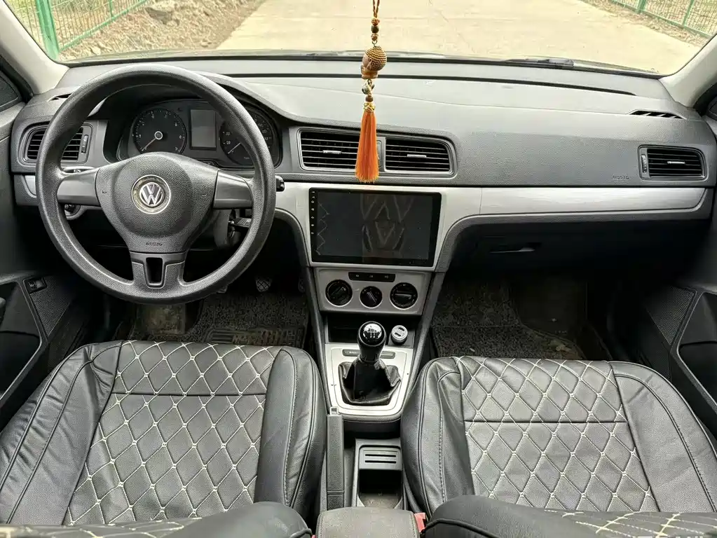 Volkswagen Lavida — миниатюра 5
