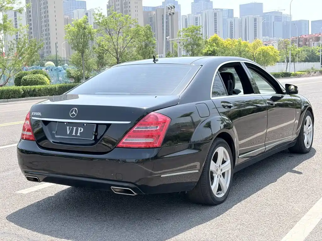 Mercedes-Benz S-Class — миниатюра 9
