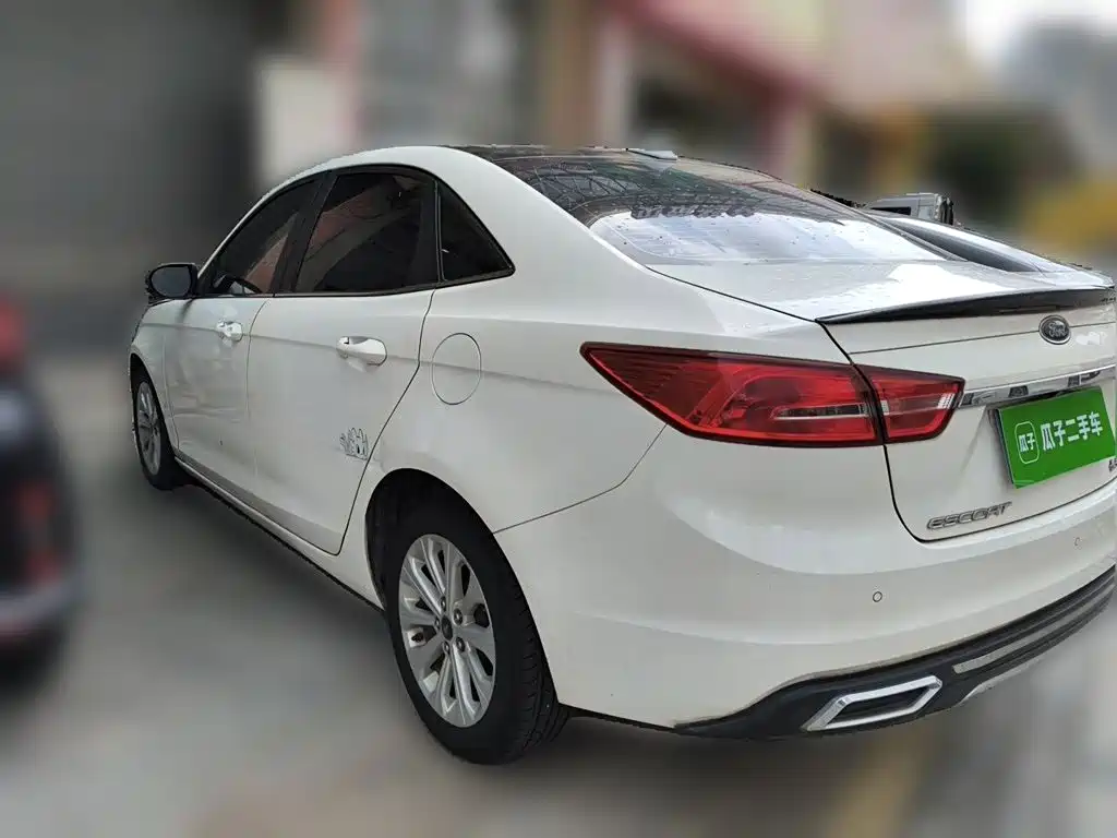 Ford Escort — миниатюра 24