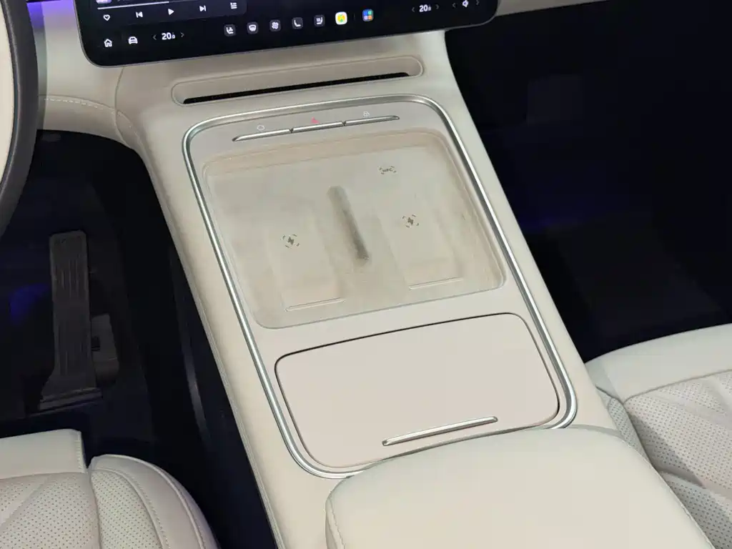 NIO EC6 — миниатюра 14