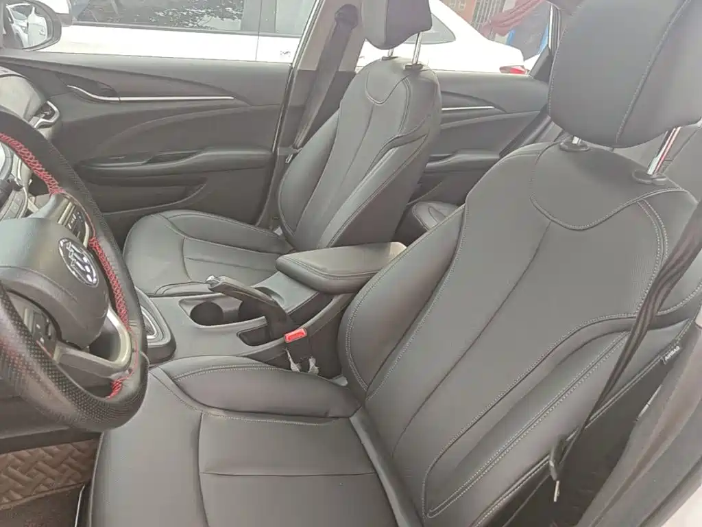Buick Excelle — миниатюра 15