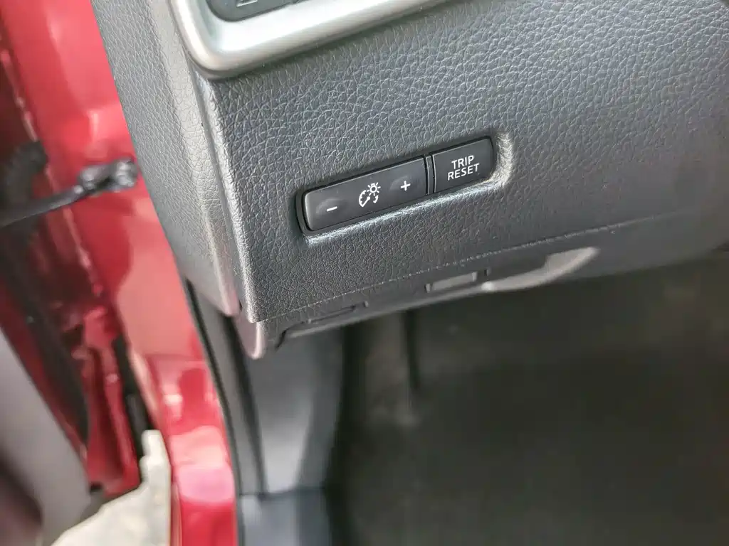 Nissan Qashqai — миниатюра 10