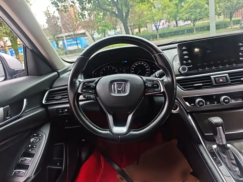 Honda Accord — миниатюра 11