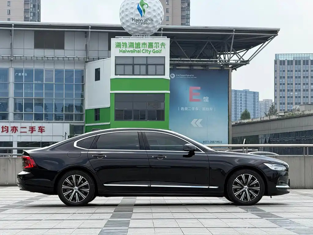 Volvo S90 — миниатюра 8