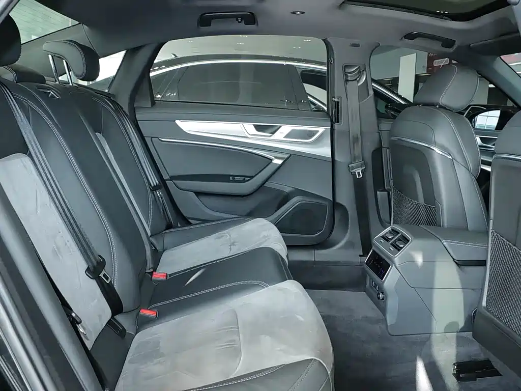 Audi A6L — миниатюра 8
