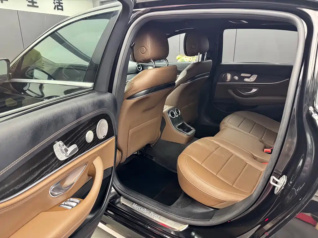 Mercedes-Benz E-Class E 2022 E 300 L Luxury