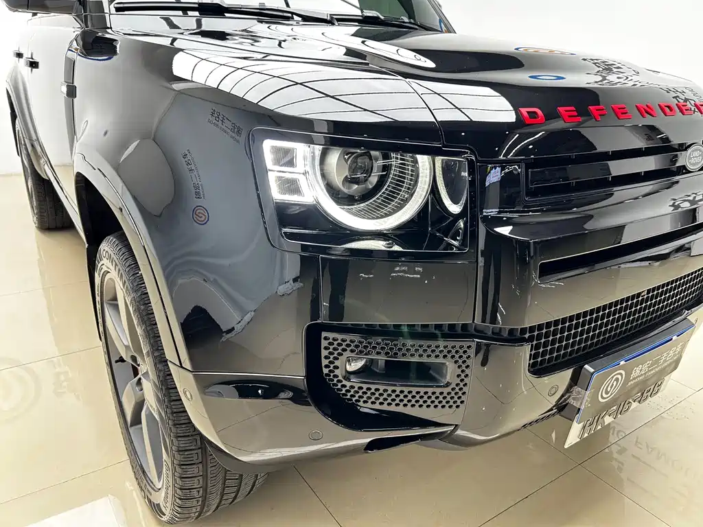 Land Rover Defender — миниатюра 4