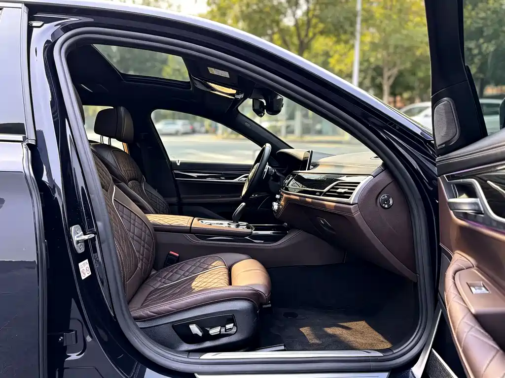BMW 7 Series 7 2019 740Li Premium M Sport