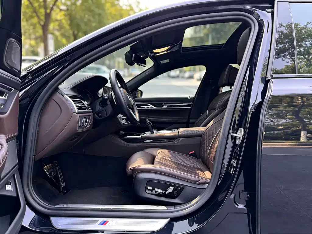 BMW 7 Series 7 2019 740Li Premium M Sport