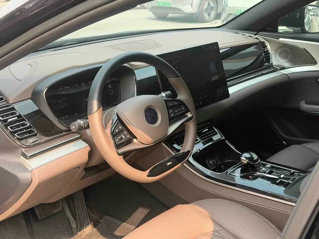BYD Han — миниатюра 3