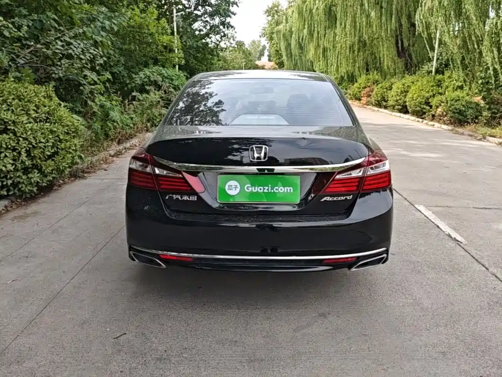 Honda Accord — миниатюра 6