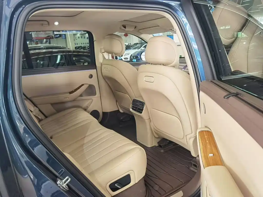 AITO ASK THE WORLD M7