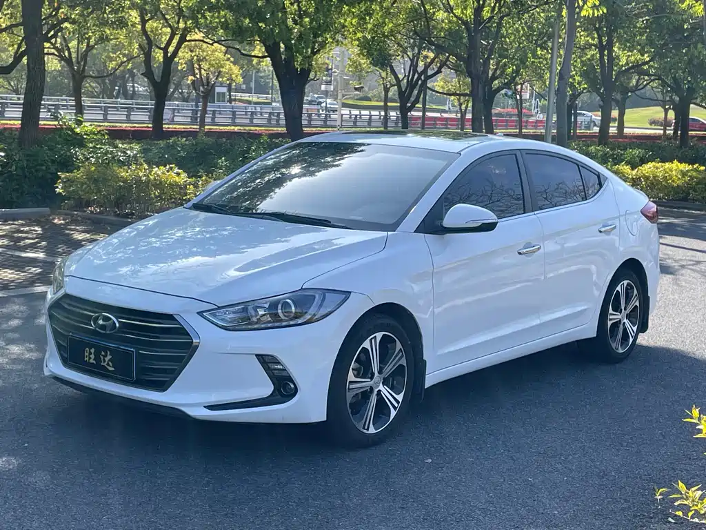 Hyundai Elantra 2019