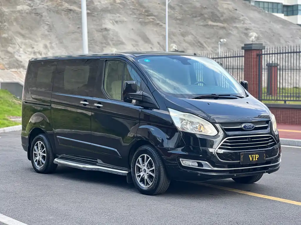 Ford Tourneo — миниатюра 3