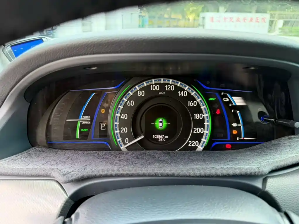 Honda Accord — миниатюра 11