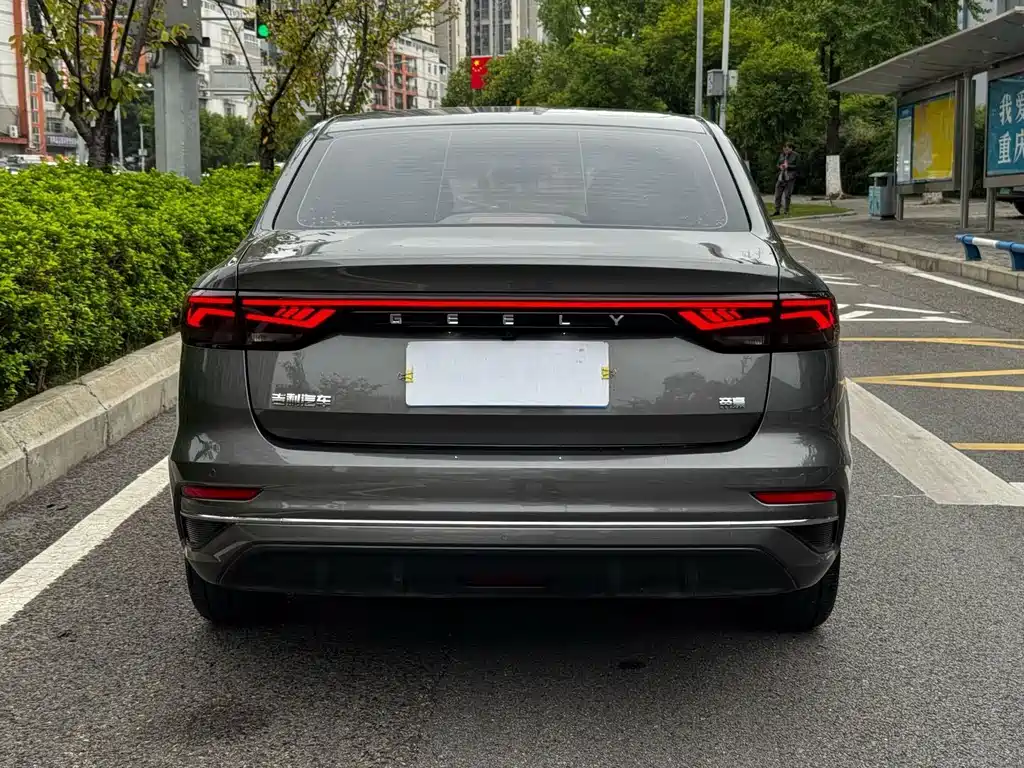 Geely Emgrand — миниатюра 23