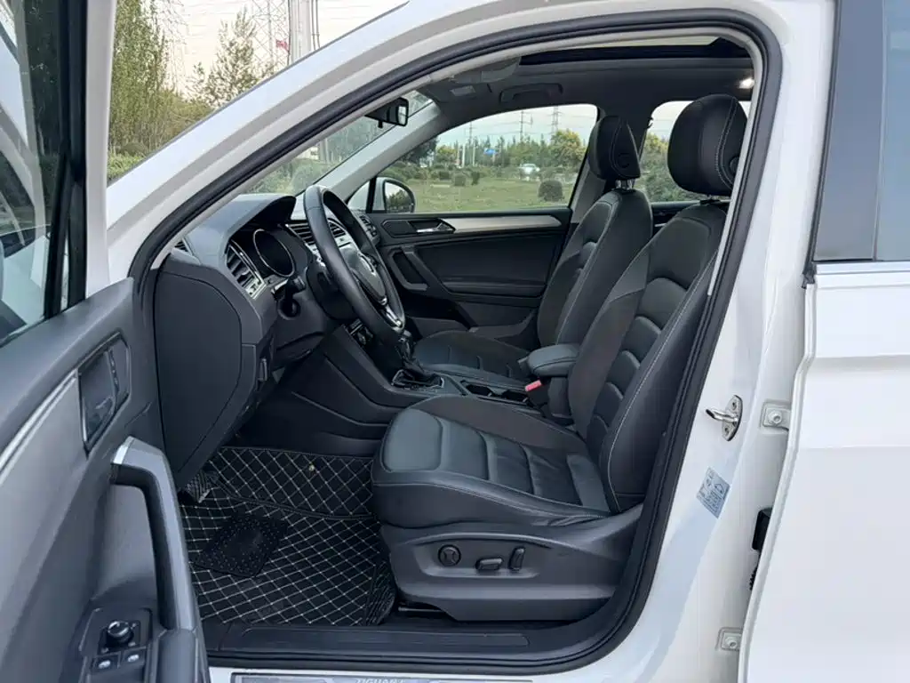 Volkswagen Tiguan L — миниатюра 13
