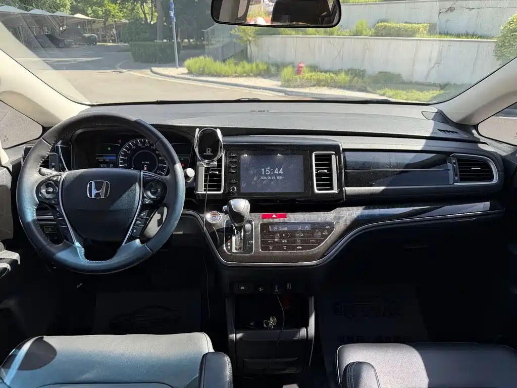 Honda Elysion — миниатюра 19