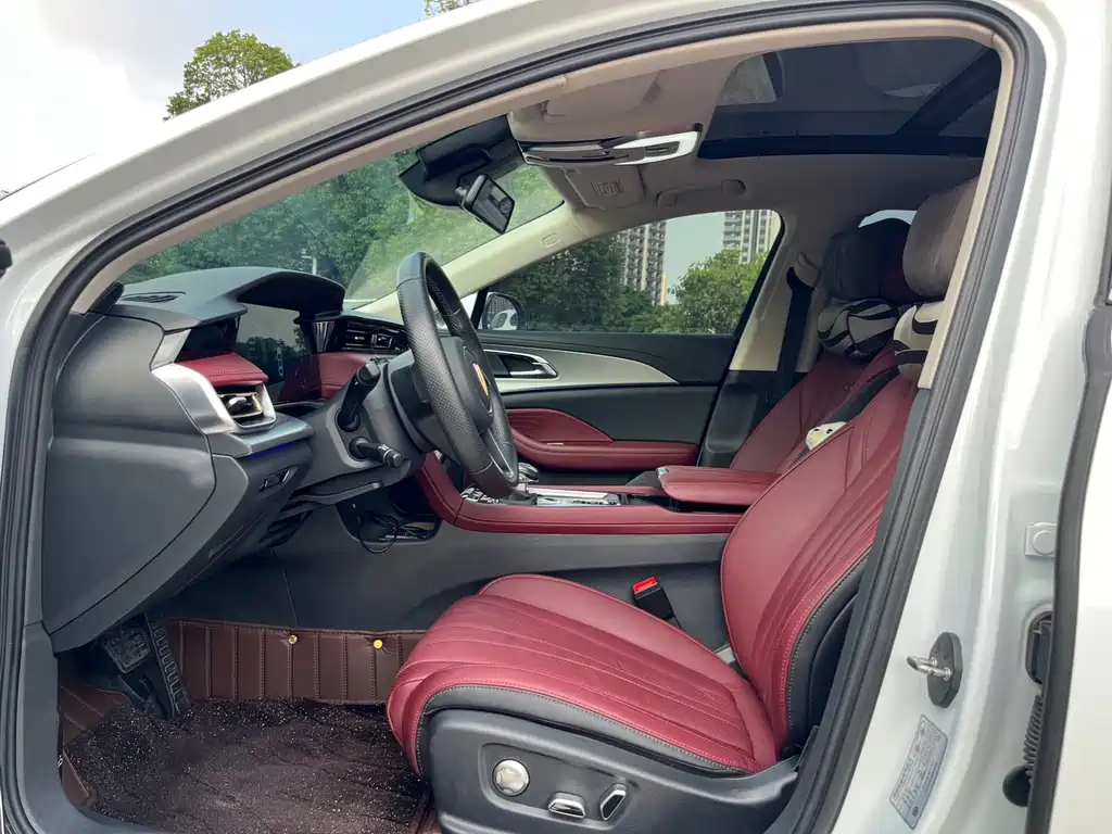 Hongqi Hongqi H5 — миниатюра 4