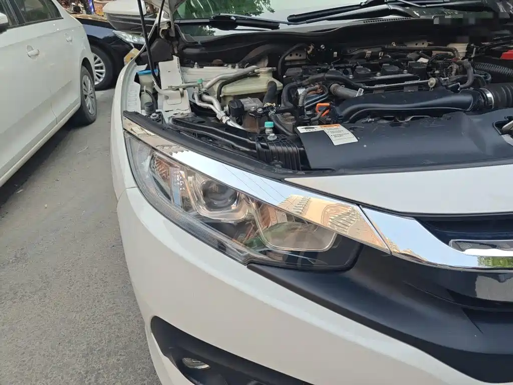 Honda Civic — миниатюра 7