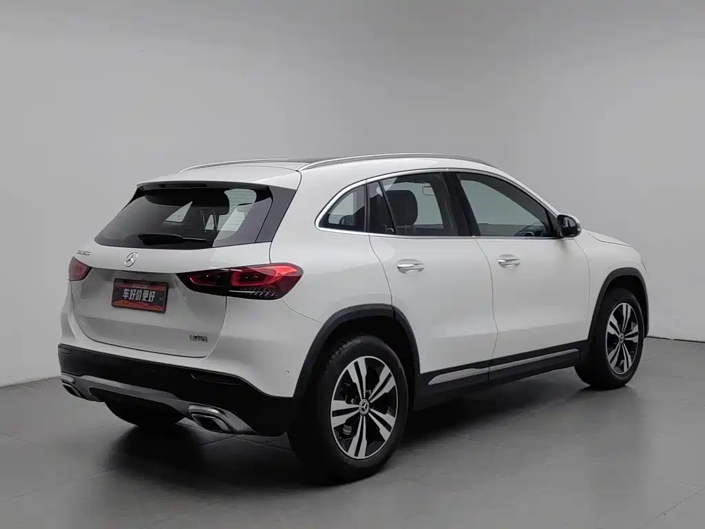Mercedes-Benz GLA — миниатюра 2