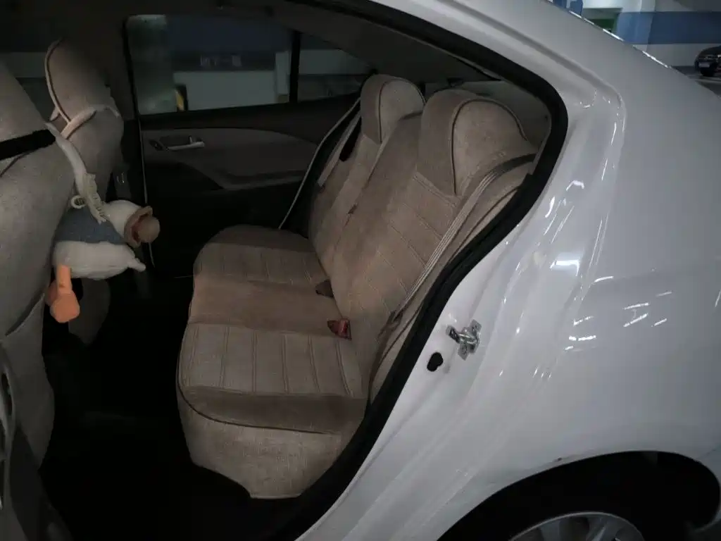 Chevrolet Sail — миниатюра 14