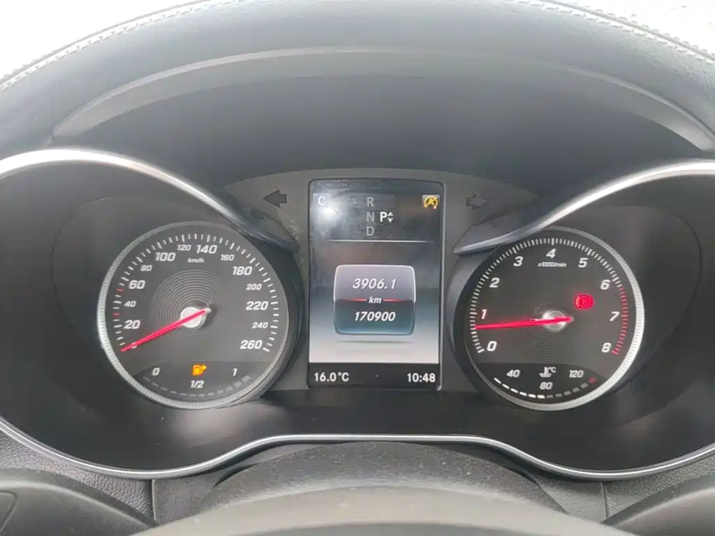 Mercedes-Benz C-Class — миниатюра 12