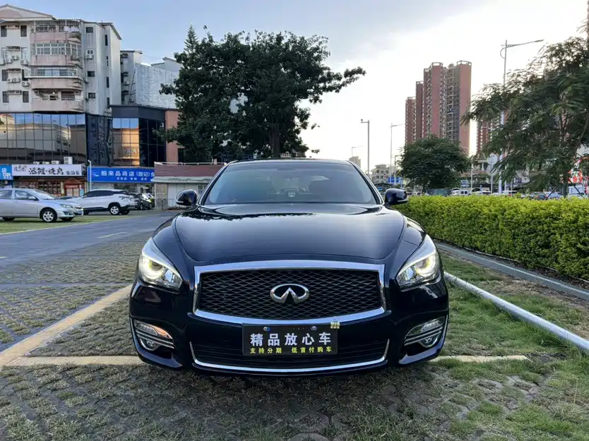 Infiniti Q70 — миниатюра 2
