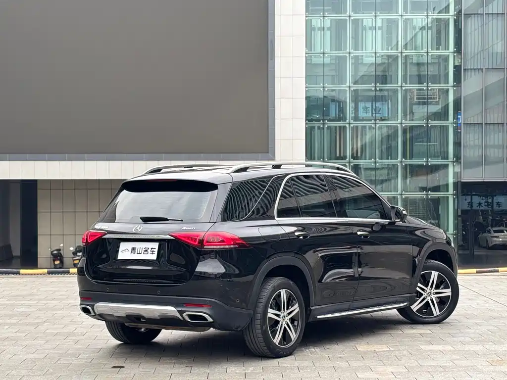 Mercedes-Benz GLE (Import) — миниатюра 18