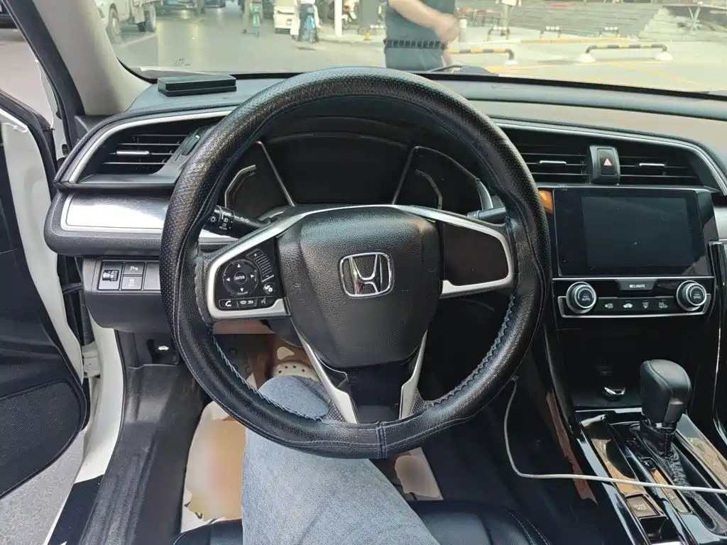 Honda Civic — миниатюра 11