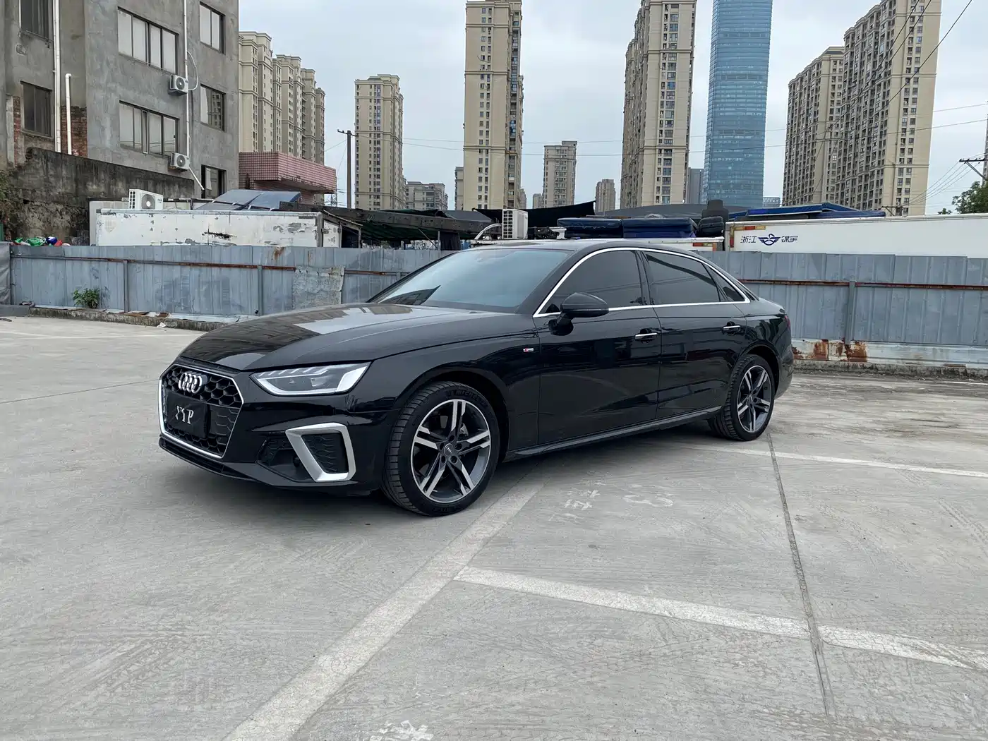 奥迪A4L 2020款 40 TFSI quattro 豪华动感型 2021
