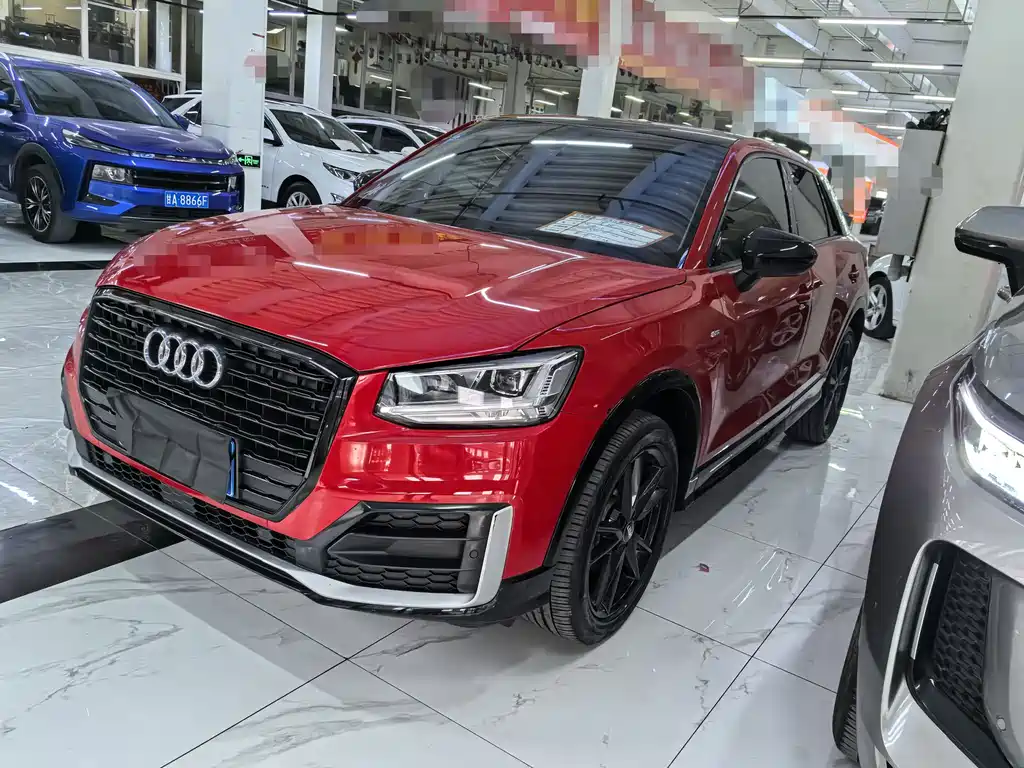 Audi Q2L 2020