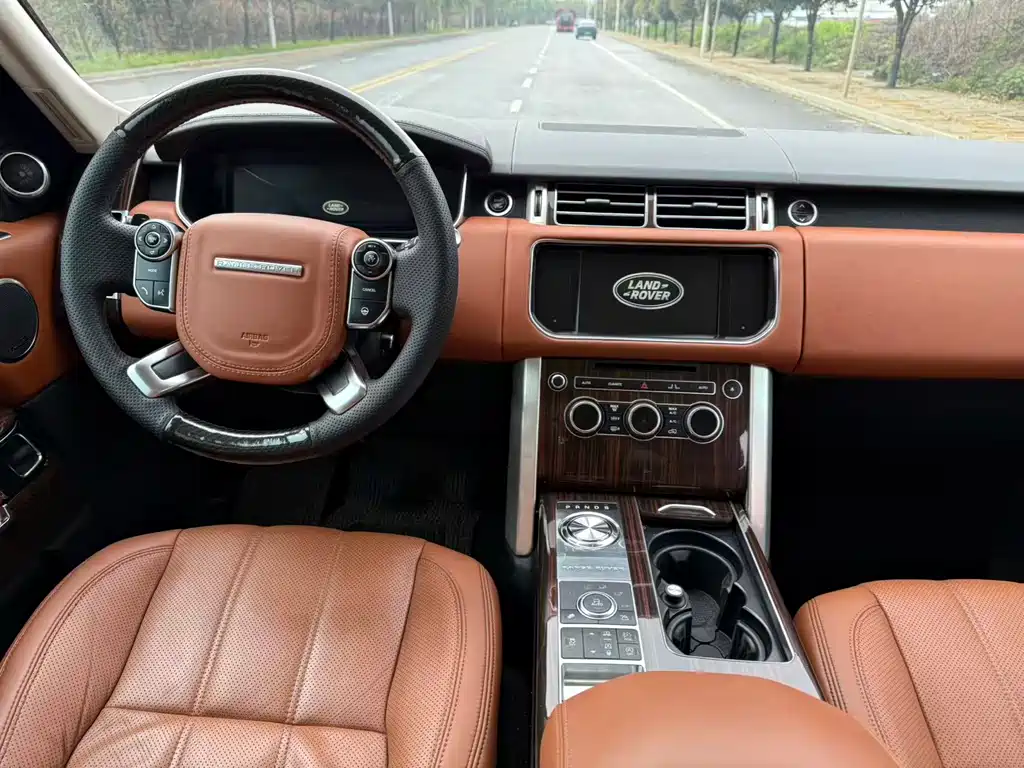 Land Rover Range Rover 2015 3.0 SC V6 Vogue SE Long Wheelbase