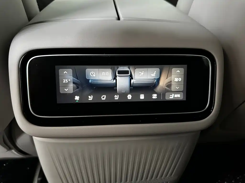 Leapmotor Leapmotor D19 — миниатюра 11