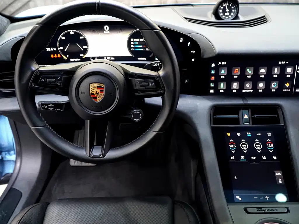 Porsche Taycan — миниатюра 10