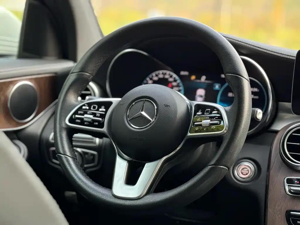 Mercedes-Benz GLC 2020 GLC 260 L 4MATIC Luxury