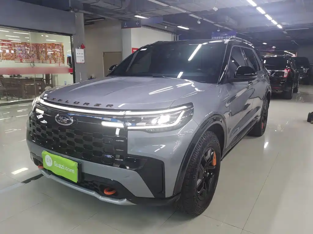 Ford Explorer — миниатюра 3