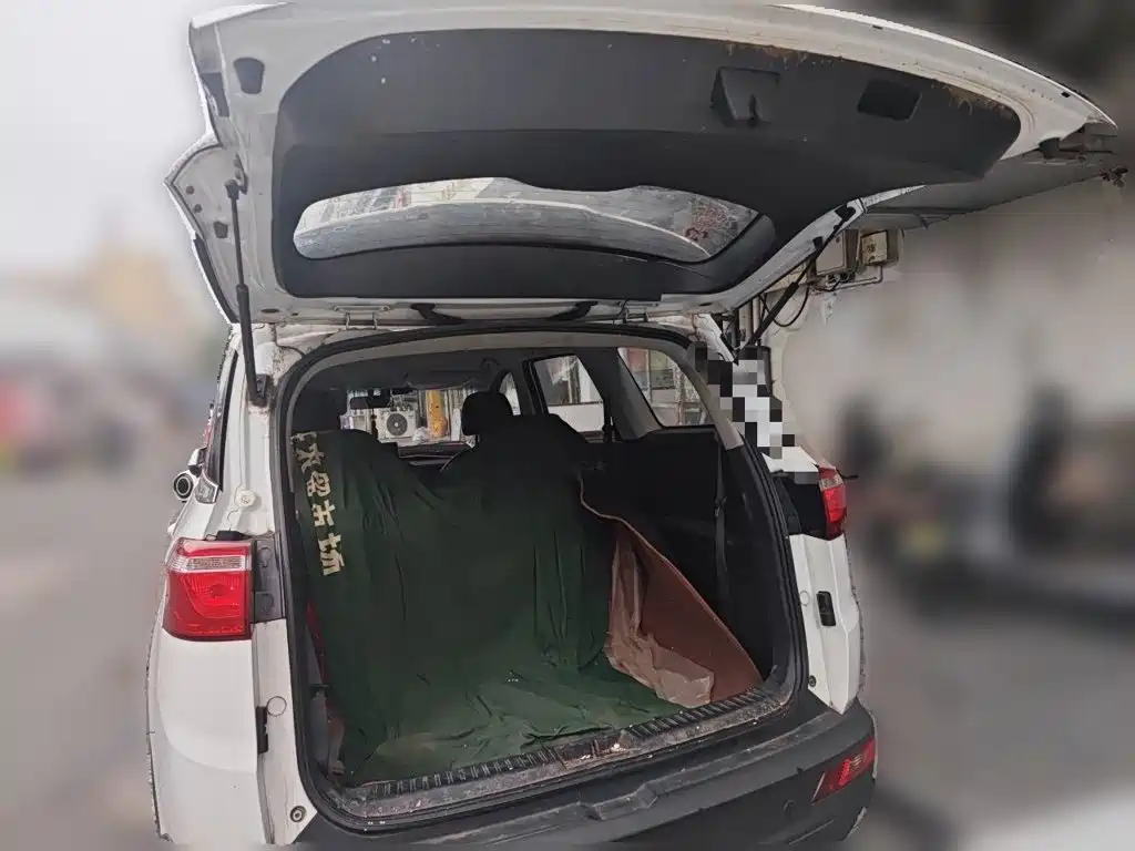 Wuling Hongguang S3 — миниатюра 10