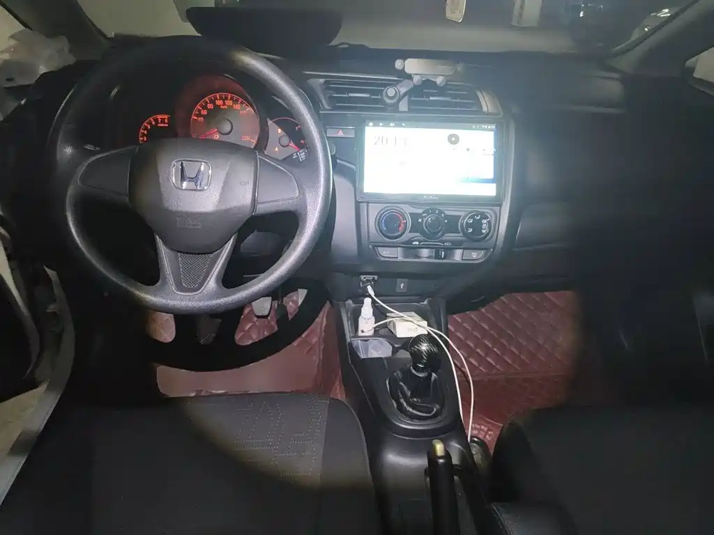 Honda Fit — миниатюра 6